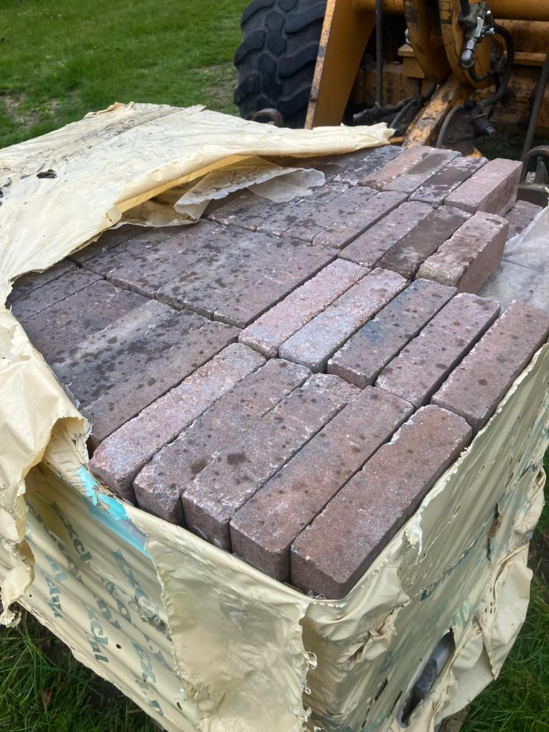 Waalformaat klinker gesmoord bruin getrommeld, Ophalen, Zo goed als nieuw, Beton, Klinkers