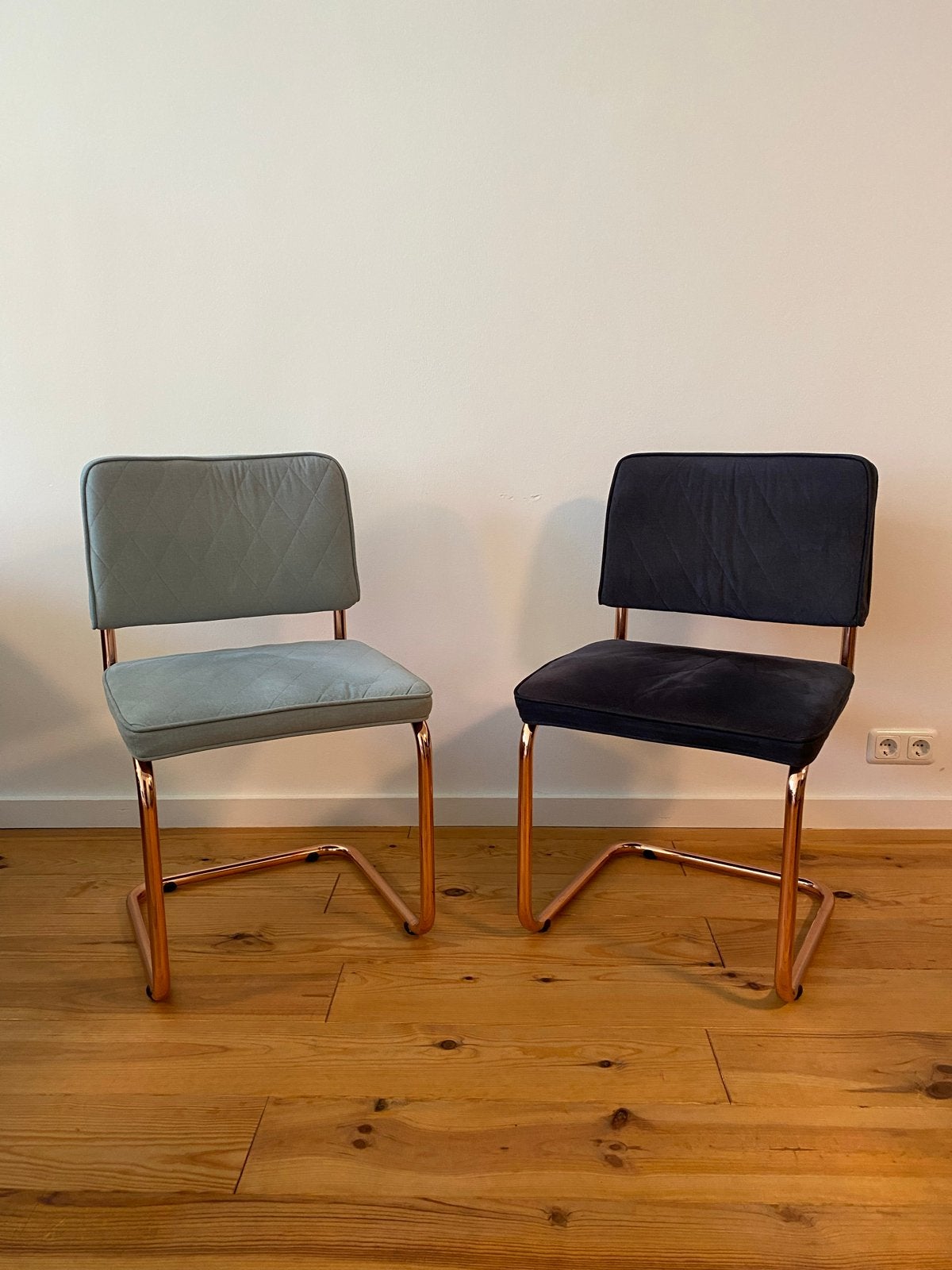 Zuiver stoelen, prijs is per stoel, Huis en Inrichting, Stoelen, Ophalen, Twee, Overige kleuren, Zo goed als nieuw