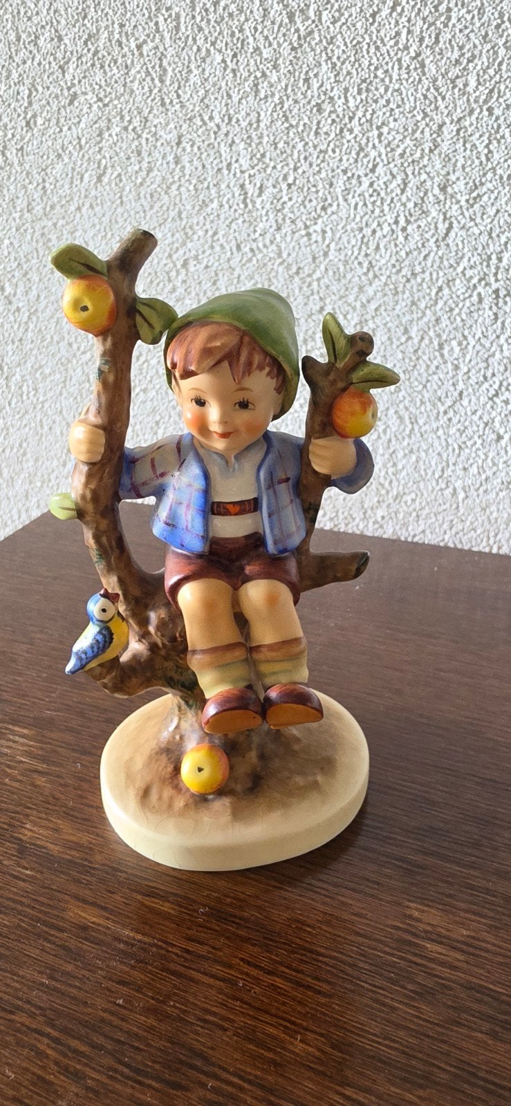 Vintage Hummel beeldje: Jongen in boom met vogeltje, Verzamelen, Ophalen