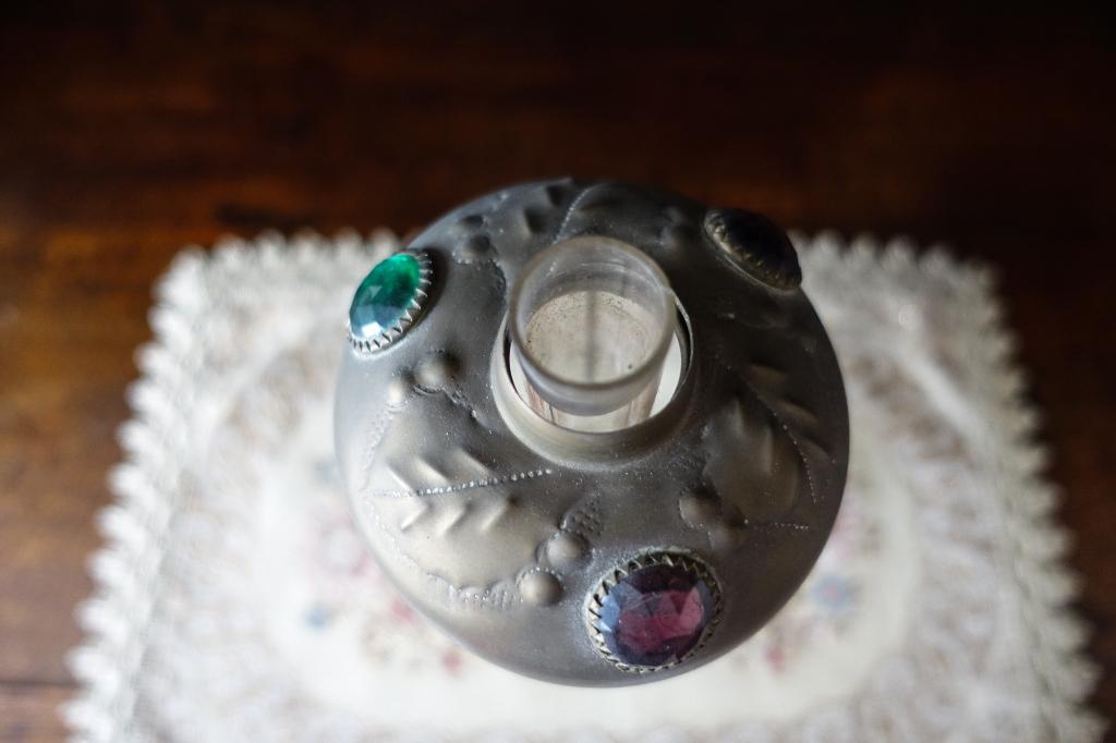 antieke olielamp van koper met edelstenen, Ophalen of Verzenden, Koper