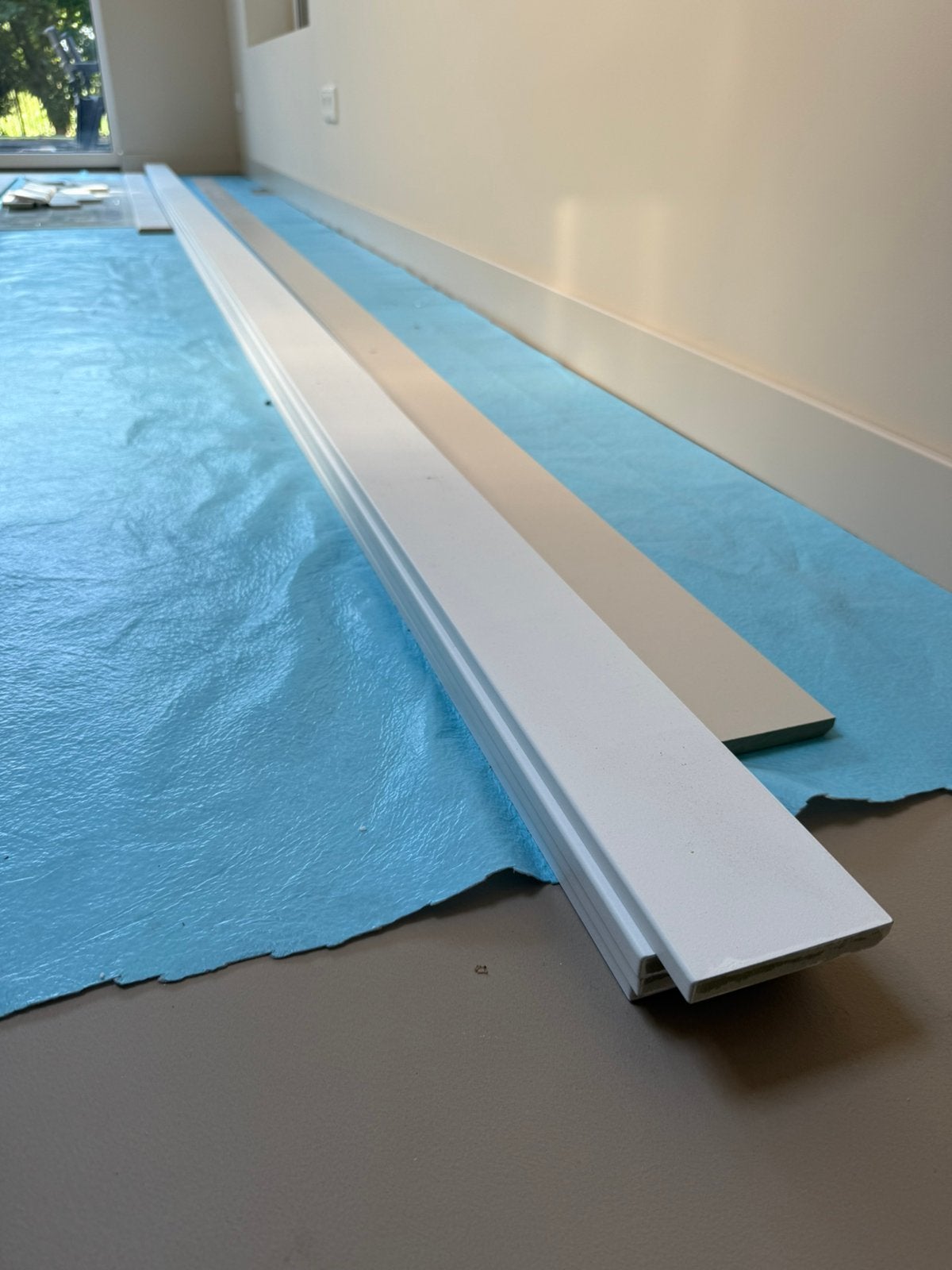 8x Plint 90x12mm gegrond wit + restlengtes, Doe-het-zelf en Verbouw, Plinten en Afwerking, Ophalen, Zo goed als nieuw, Mdf, 200 tot 250 cm