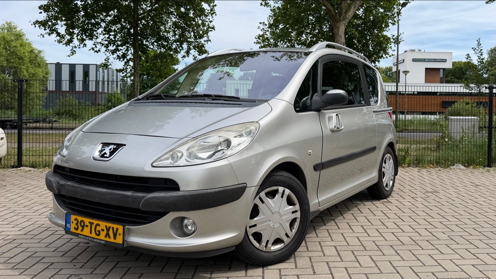 Peugeot 1007 1.4 2006 Grijs airco nieuwe distributieriem!!, Auto's, Voorwielaandrijving, 15 km/l, 1360 cc, 4 cilinders