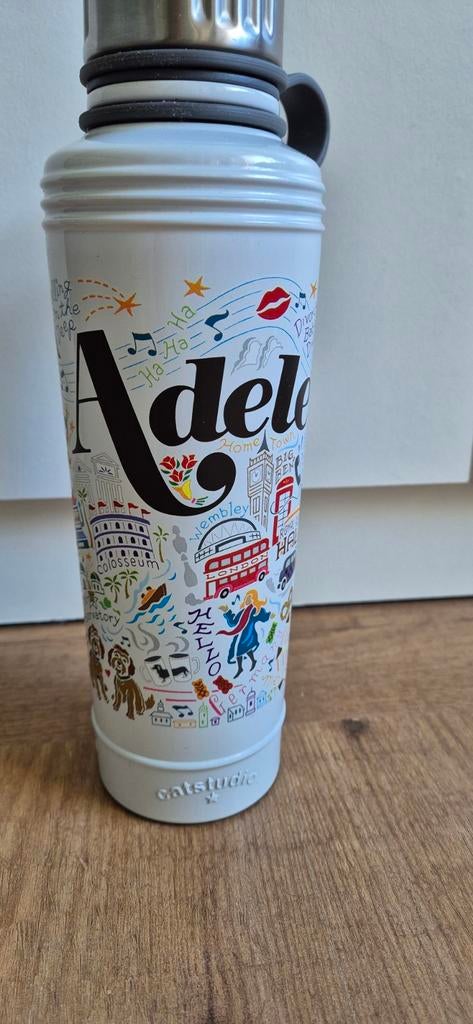 Adele drinkfles München, Verzamelen, Muziek, Artiesten en Beroemdheden, Verzenden, Nieuw, Gebruiksvoorwerp