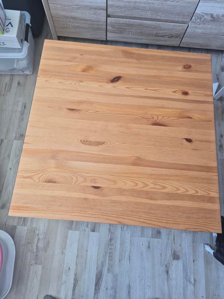 Hemnes salontafel, Huis en Inrichting, Tafels | Salontafels, Ophalen, Gebruikt, Vierkant, Grenenhout