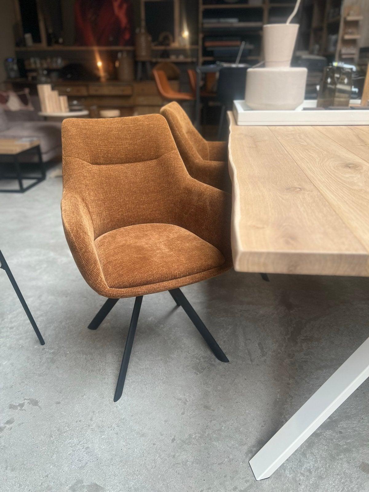 Byboo eetkamerstoelen 2stuks mosterdkleur, Ophalen, Twee, Bruin, Nieuw