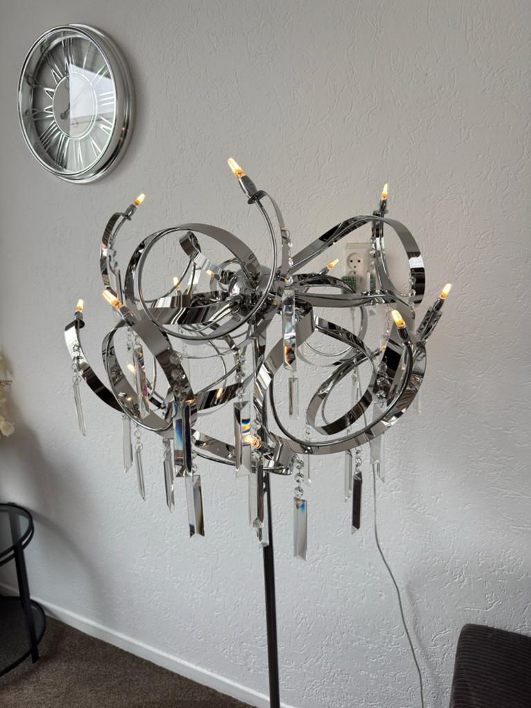 Chrome Vloerlamp met Kristallen Hangers, Huis en Inrichting, Lampen | Vloerlampen, Ophalen of Verzenden, Zo goed als nieuw, Metaal