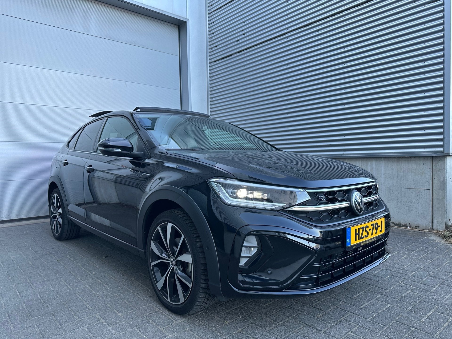 Volkswagen TAIGO 1.0 TSI R-Line |DSG|Pano|Iq lights|Camera|A, Dealer onderhouden, Stof, Gebruikt, Zwart
