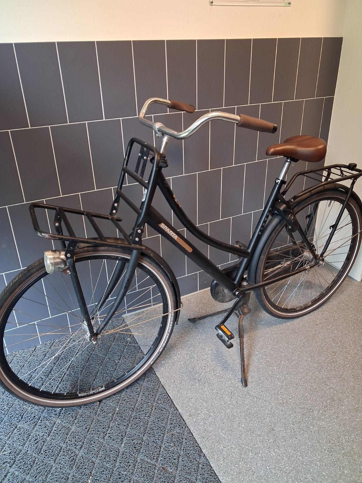 Sparta omafiets met rekje, Fietsen en Brommers, Fietsen | Dames | Omafietsen, 56 cm of meer, Ophalen, Gebruikt