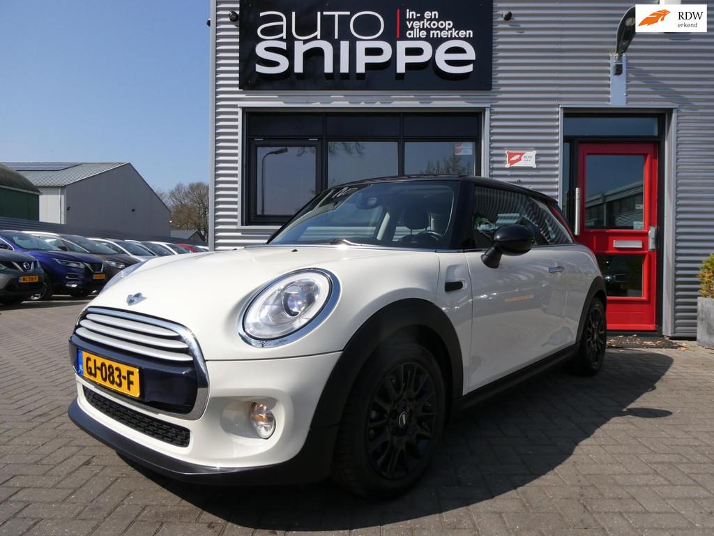 Mini Mini 1.5 Cooper Salt Business AIRCO-NAVI-CRUISE-BLUETOO, Voorwielaandrijving, Gebruikt, Euro 6, 4 stoelen