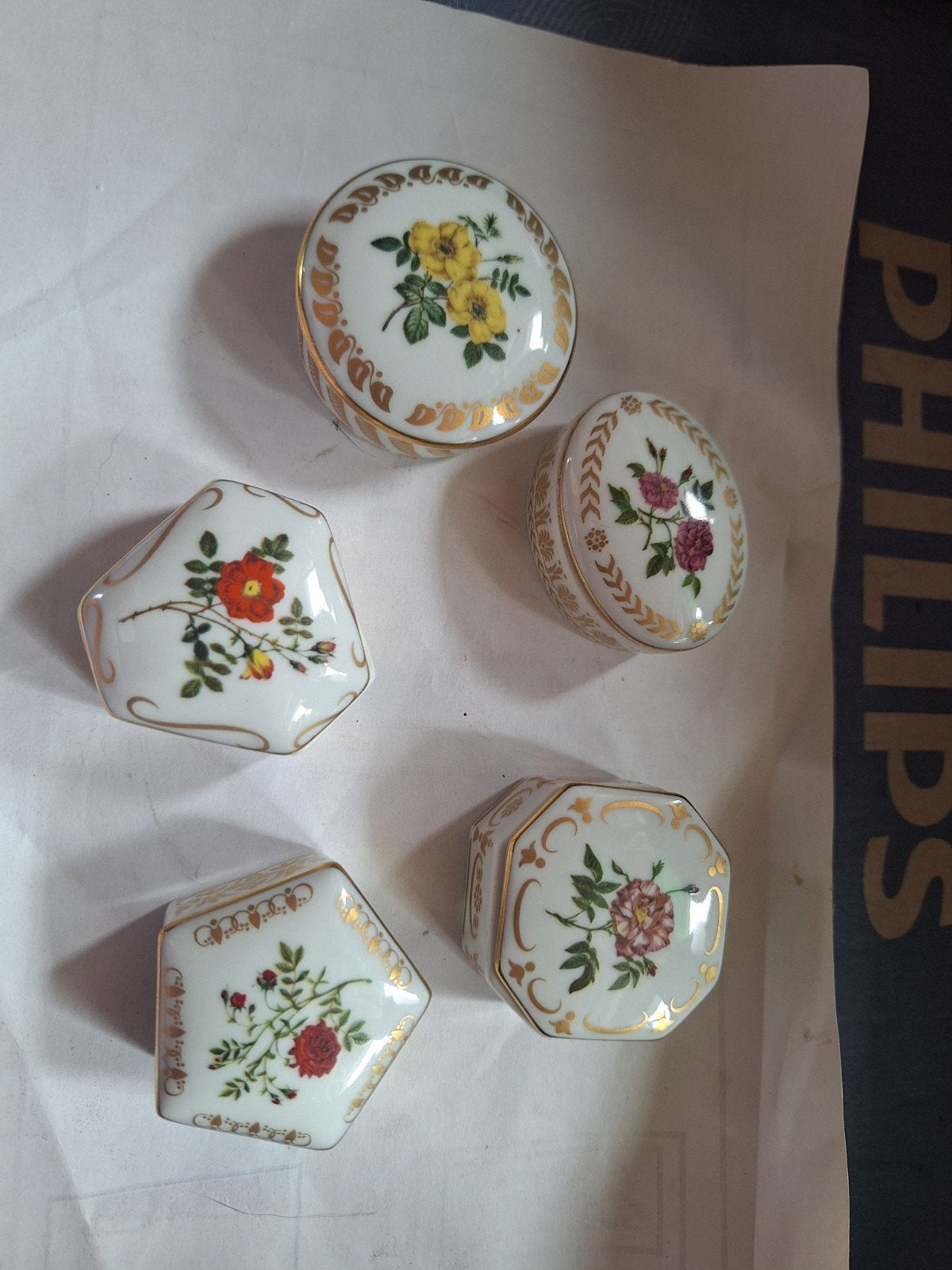 Set van 5 porseleinen doosjes met bloemmotief, Ophalen of Verzenden