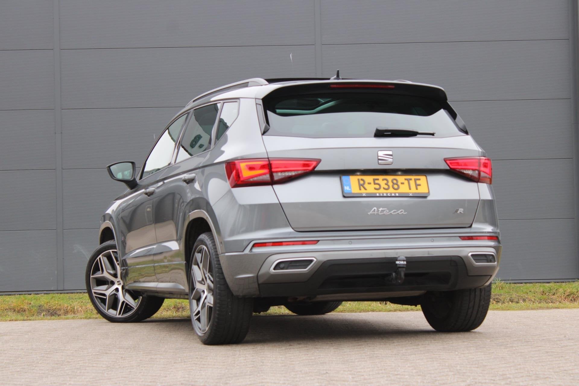 Seat Ateca 1.5 TSI FR BusinessIntense Automaat Panodak Trekh, Auto's, 4 cilinders, 150 pk, Ateca, Bedrijf