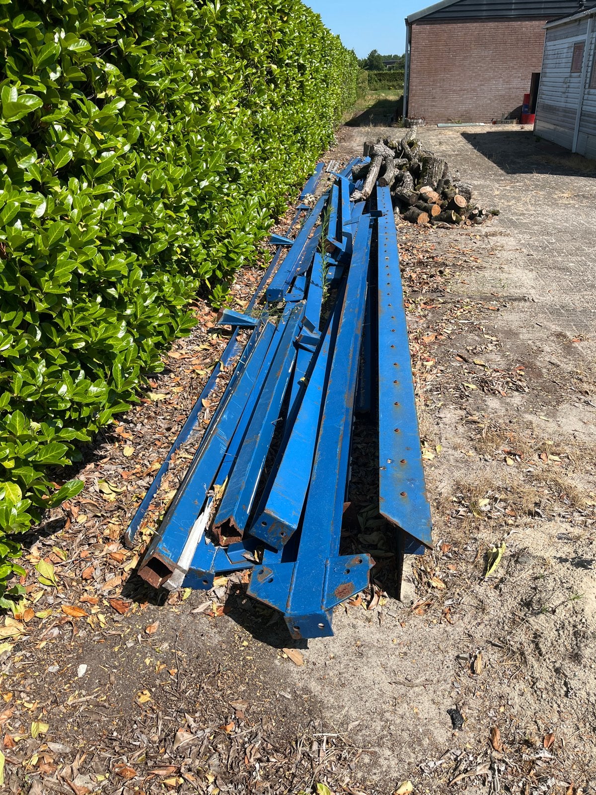 Diverse H-balken en lange H-balk van 8 meter, Ophalen