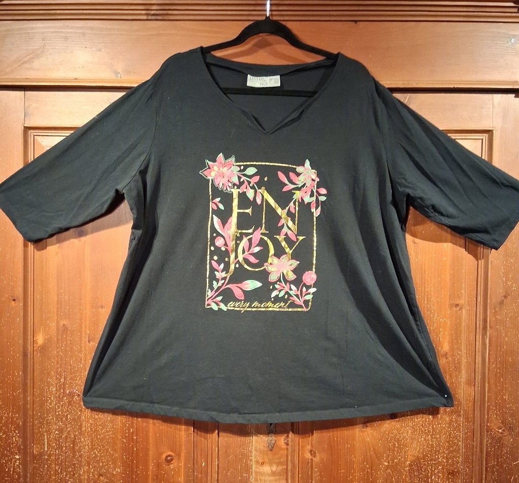 Zwart shirt lange mouw print met goudkleur 52-54, Kleding | Dames, Ophalen of Verzenden, Zo goed als nieuw, Zwart, Shirt of Top