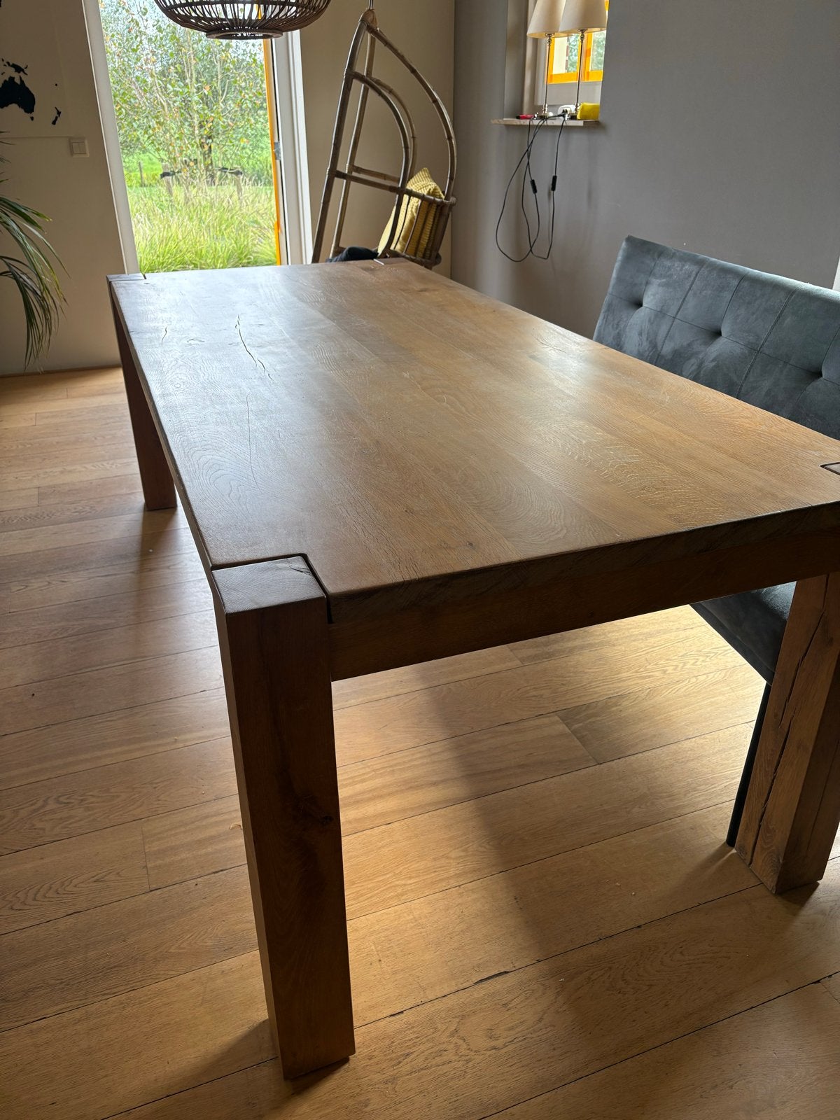 Robuuste eikenhouten eettafel - 220 x 100 cm, Huis en Inrichting, Ophalen, Gebruikt, Eikenhout, 200 cm of meer