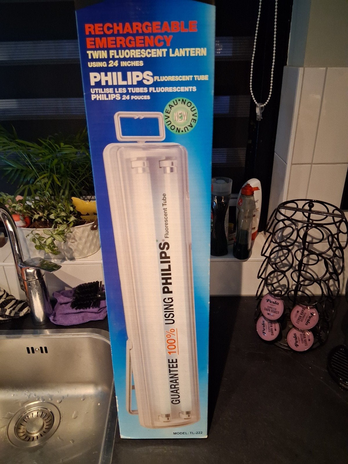 Philips oplaadbare noodverlichting TL-222, Ophalen