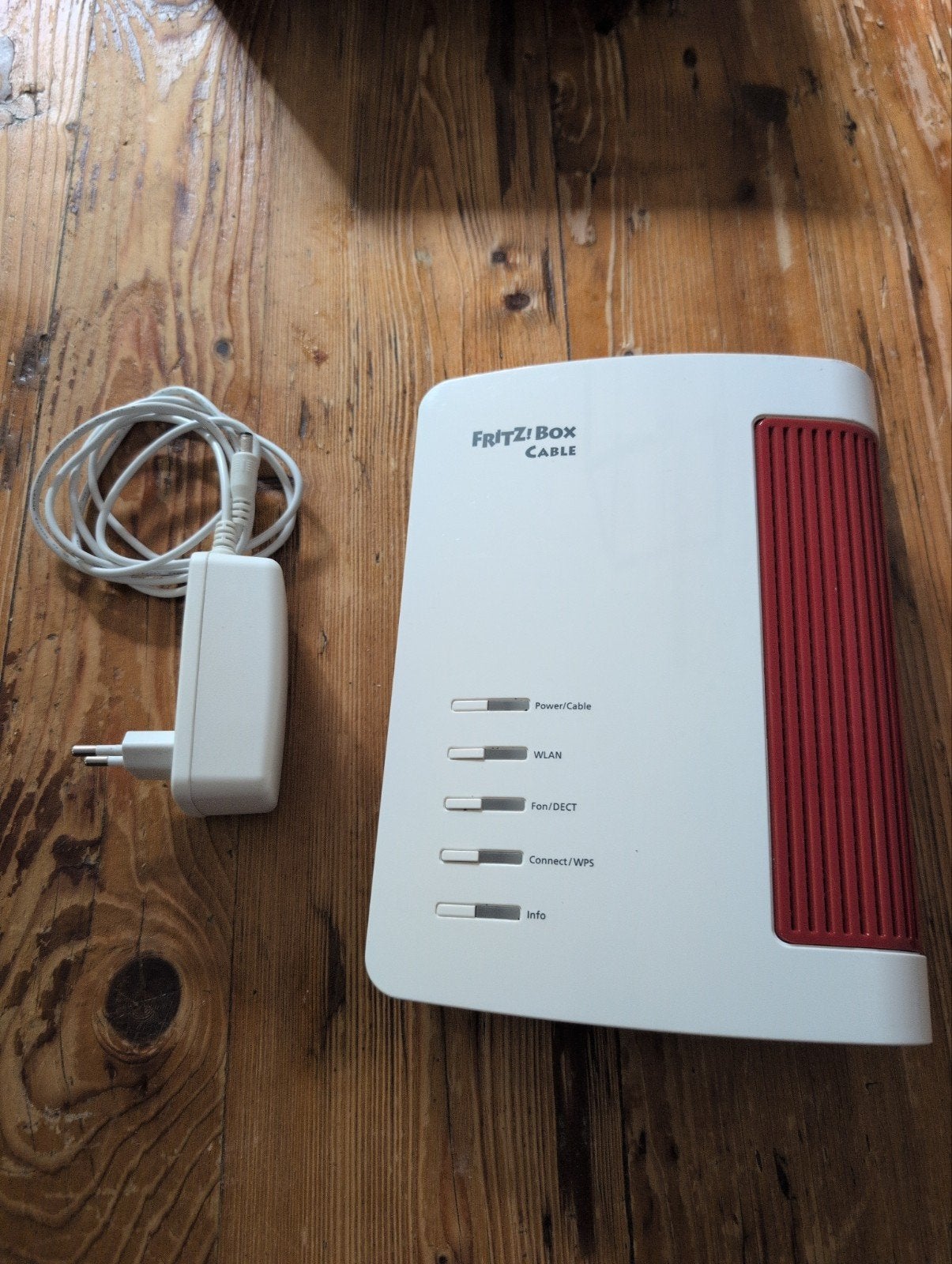 FRITZ!Box 6660 Cable Router met modem, Computers en Software, Routers en Modems, Zo goed als nieuw, Router met modem, Ophalen of Verzenden