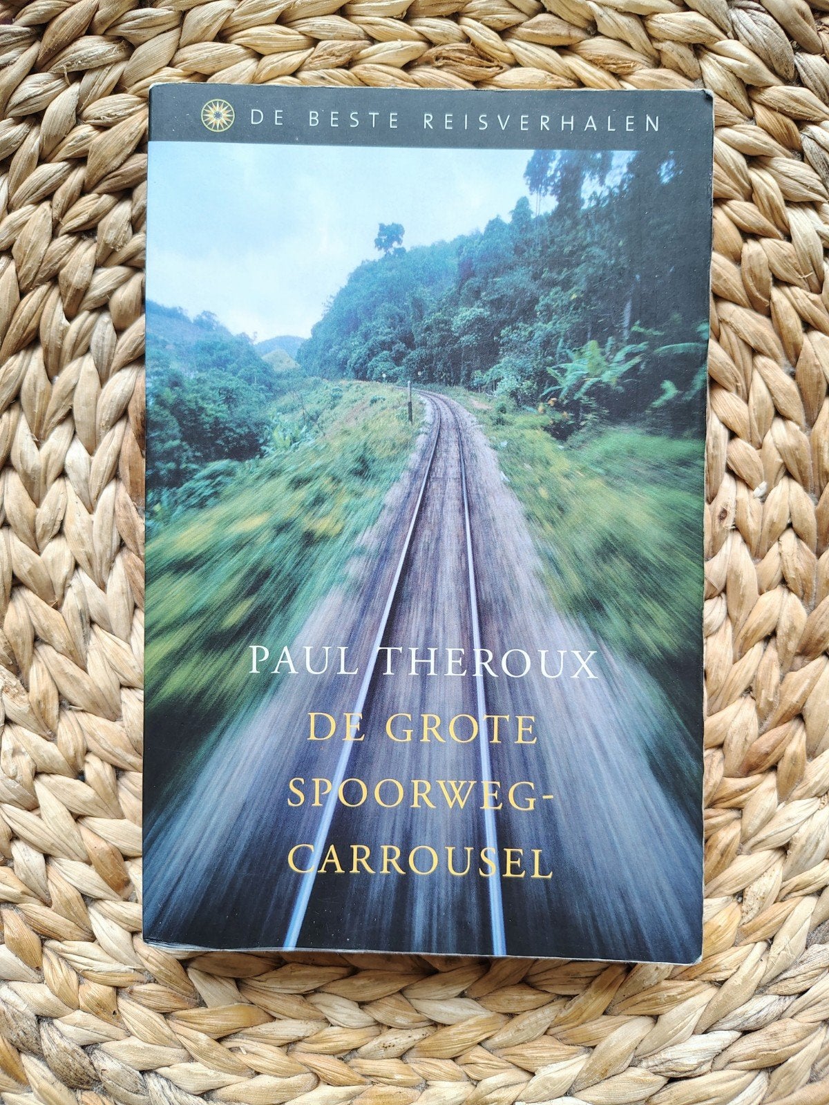 Paul Theroux - De grote spoorwegcarrousel, Boeken, Reisverhalen, Ophalen of Verzenden, Gelezen, Europa
