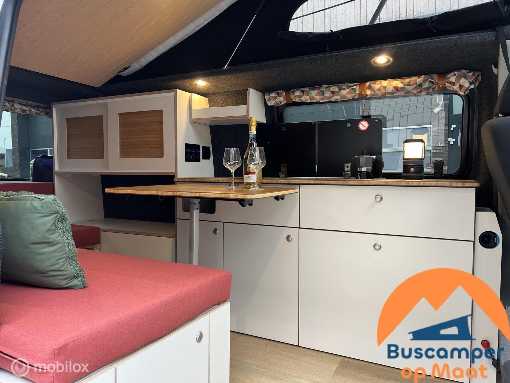 Volkswagen T6 buscamper Nevada 2018 Two tone, Buscamper of Camperbus, Verkoop@buscamperopmaat.nl, Bedrijf, Airconditioning