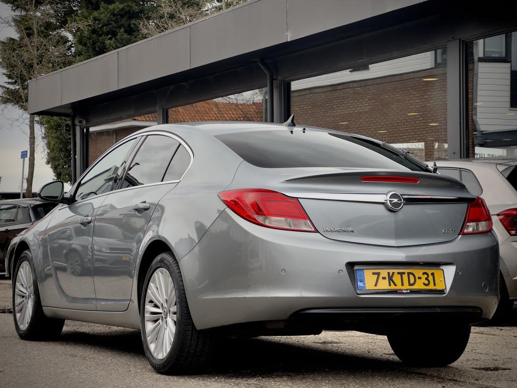Opel Insignia 2.0 CDTI ECOFLEX BUSINESS+ SPORT-INT NAVI AIRC, Euro 5, 4 cilinders, Origineel Nederlands, 24 km/l