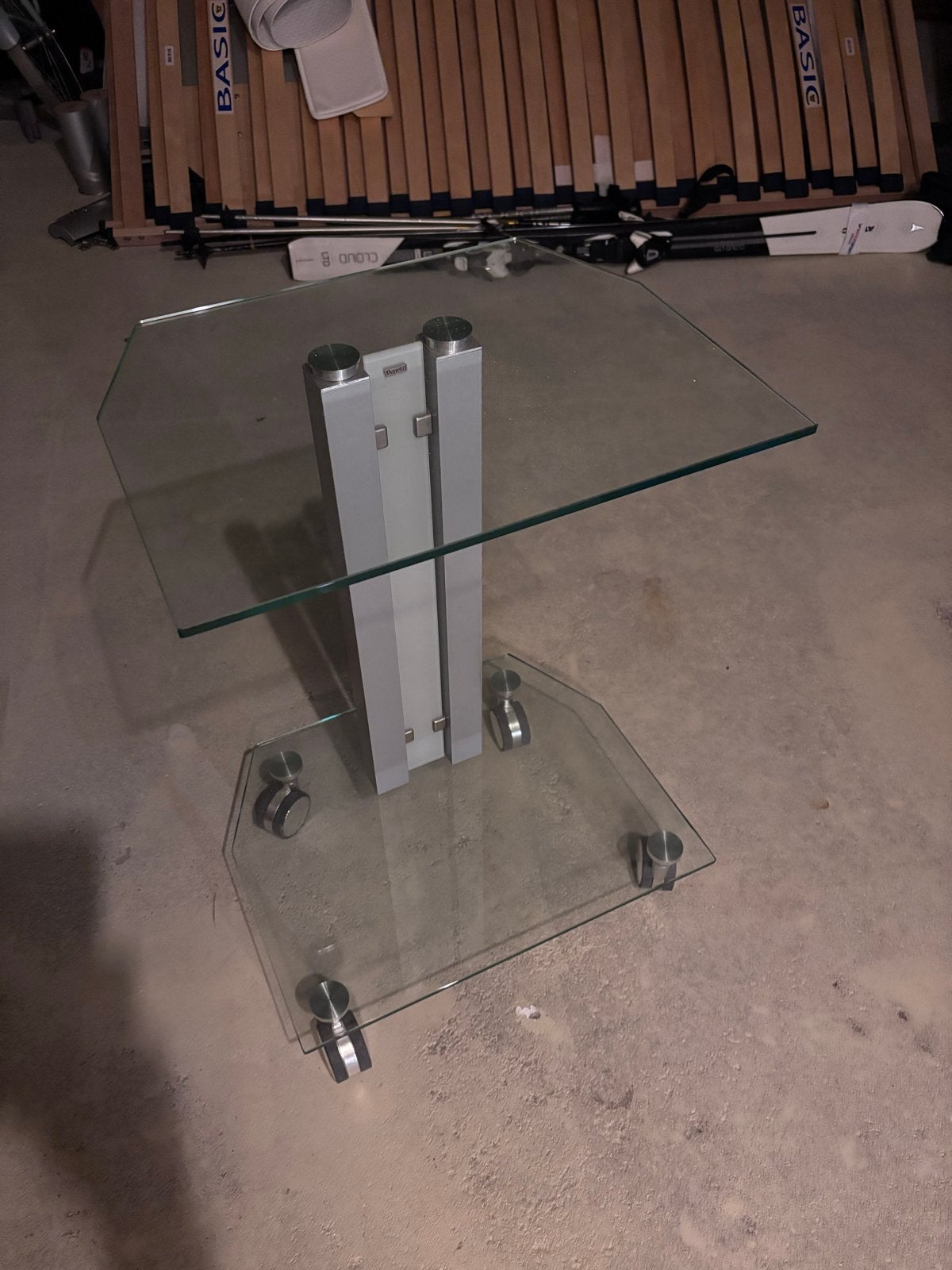 Glazen tv-meubel op wielen, Huis en Inrichting, Ophalen, Gebruikt, 100 tot 150 cm, 50 tot 100 cm
