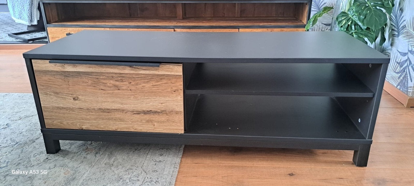 Modern TV-meubel met eikenhouten accent, Ophalen, 100 tot 150 cm, Minder dan 100 cm, Modern