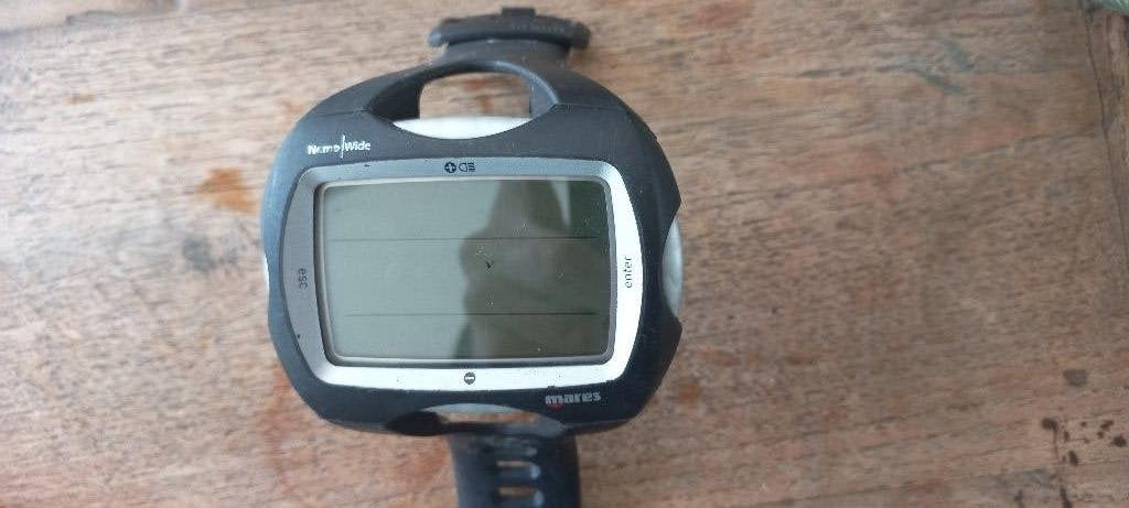 Mares duikcomputer, Watersport en Boten, Duiken, Ophalen, Zo goed als nieuw, Duikcomputer
