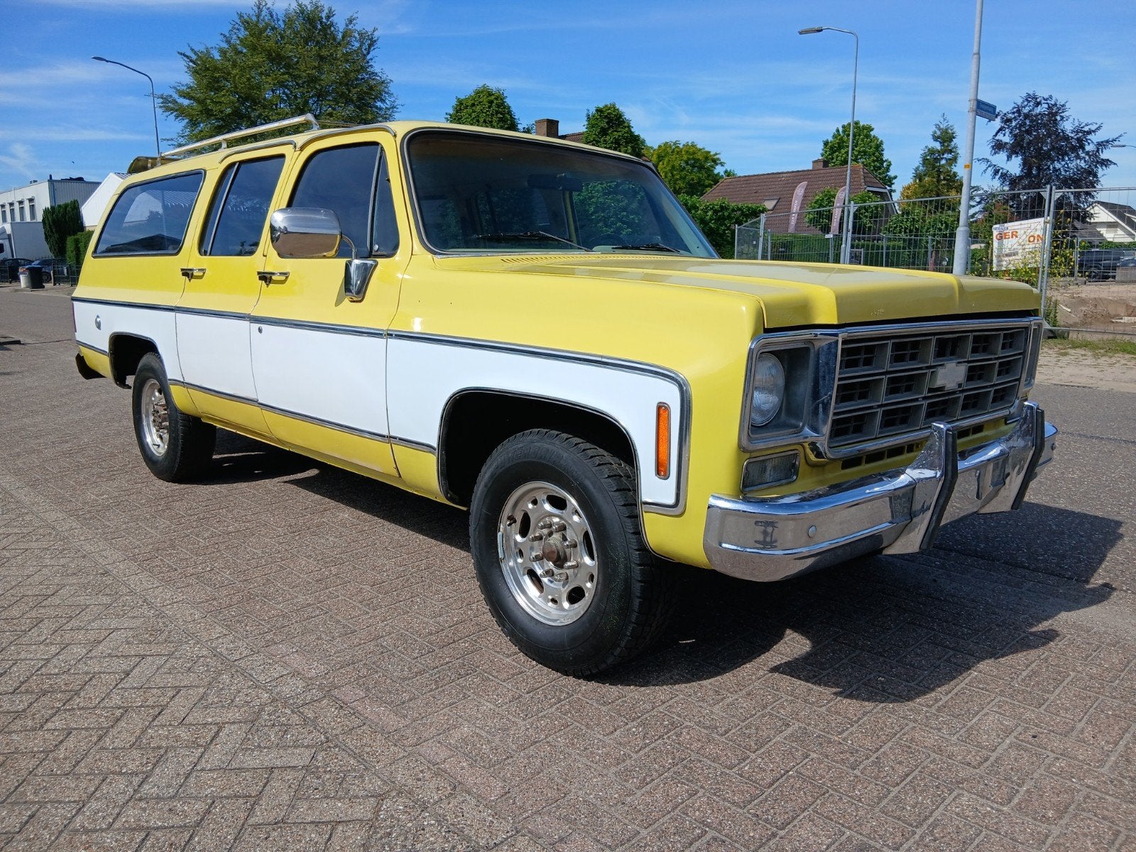 Chevrolet suburban bj1979 benzine 350 goodrinch 9 persoons, Automaat, Bedrijf, SUV of Terreinwagen, Te koop
