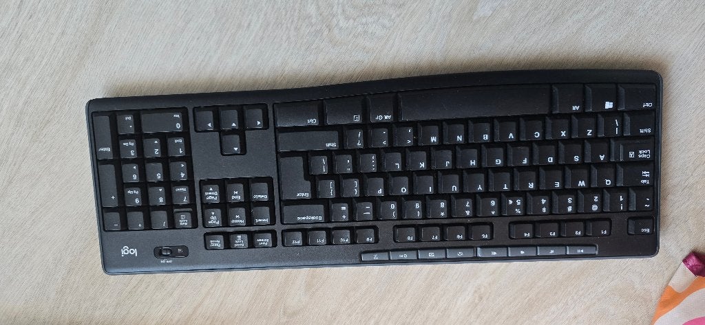 Logitech Draadloos Toetsenbord Zwart, Computers en Software, Toetsenborden, Ophalen