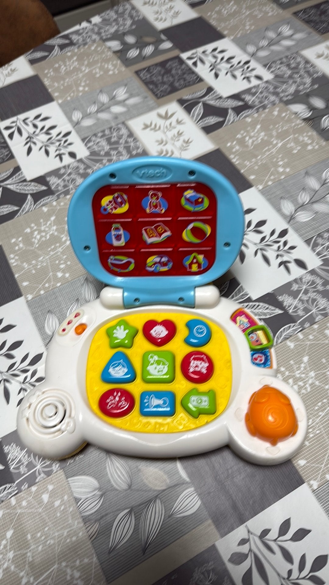 V tech babys eerste laptop, Ophalen of Verzenden, Gebruikt, 6 maanden tot 2 jaar
