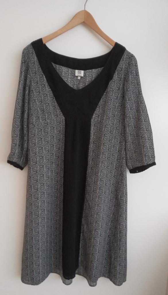 Noa Noa stijlvolle zomerjurk, maat L, Kleding | Dames, Jurken, Nieuw, Maat 42/44 (L), Grijs, Onder de knie, Verzenden