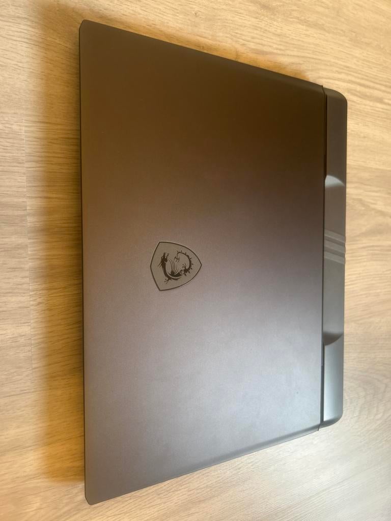 MSI Gaming Laptop (Rtx 4080, 13950hx, 144hz lcd, 64gb ddr5), Computers en Software, Windows Laptops, 64 GB of meer, Met videokaart