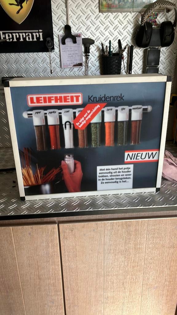 Lichtreclame Leifheit, Ophalen of Verzenden, Zo goed als nieuw, Lichtbak of (neon) lamp