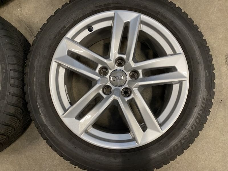 Diversen originele velgen + winterbanden Audi A4 B9, Gebruikt, -, -, Banden en Velgen