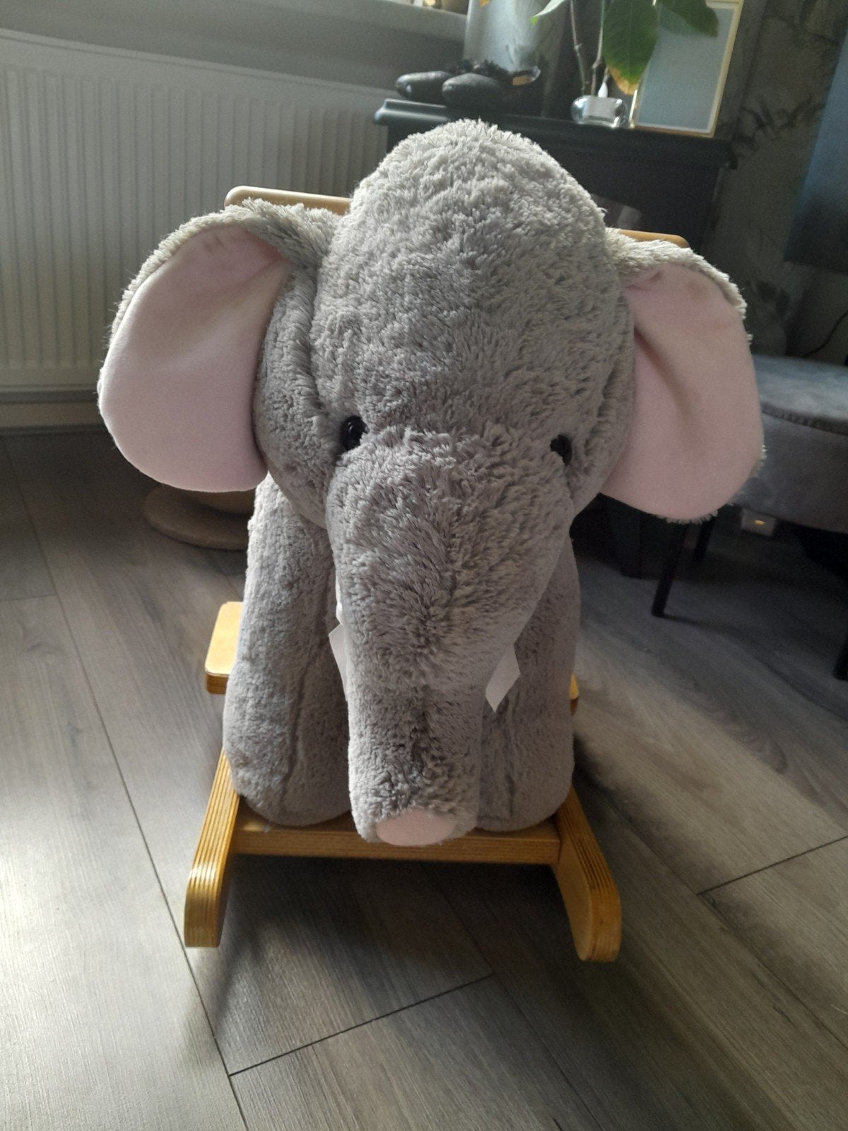 Hobbel olifant, Ophalen of Verzenden, Zo goed als nieuw