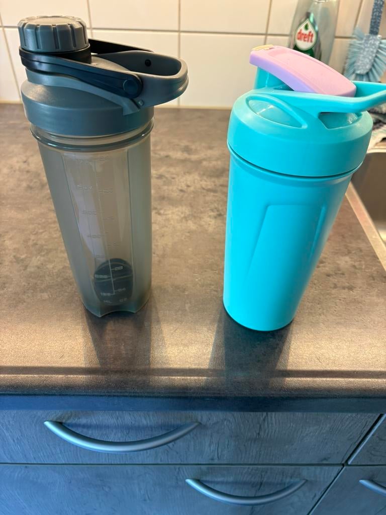 Shake beker, Ophalen, Zo goed als nieuw