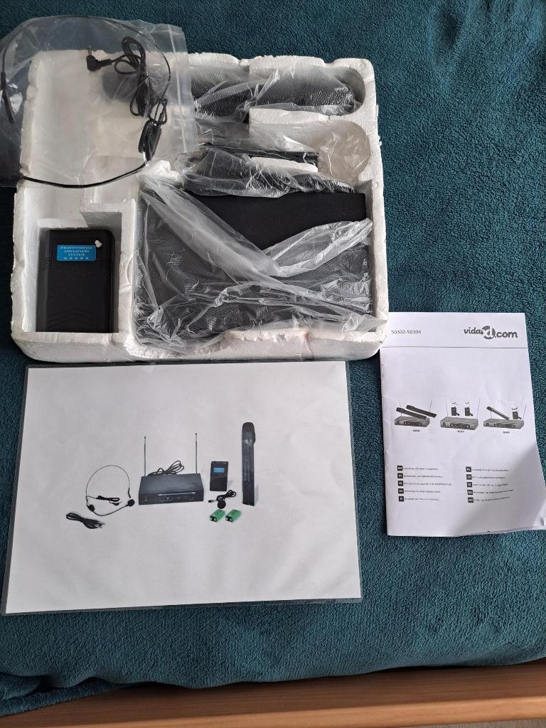 Microfoon set met ontvanginstallatie, Muziek en Instrumenten, Microfoons, Ophalen of Verzenden, Zo goed als nieuw, Studiomicrofoon