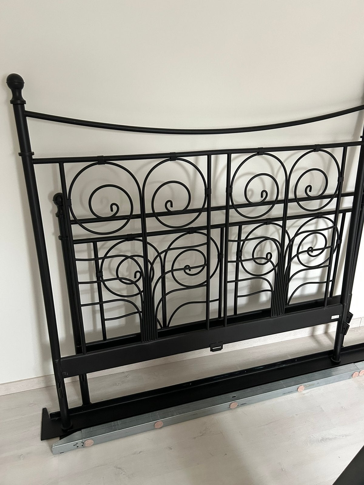 Ikea spijlen bed gratis af te halen zonder bodem etc, Antiek en Kunst, Ophalen