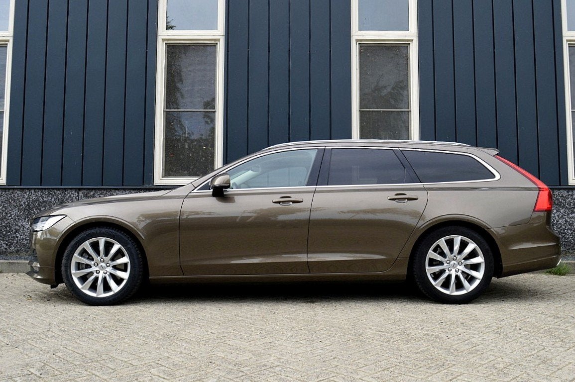 Volvo V90 2.0 T5 Momentum Rijklaarprijs-Garantie Panorama da, Auto's, 15 km/l, Euro 6, 4 cilinders, Leder en Stof