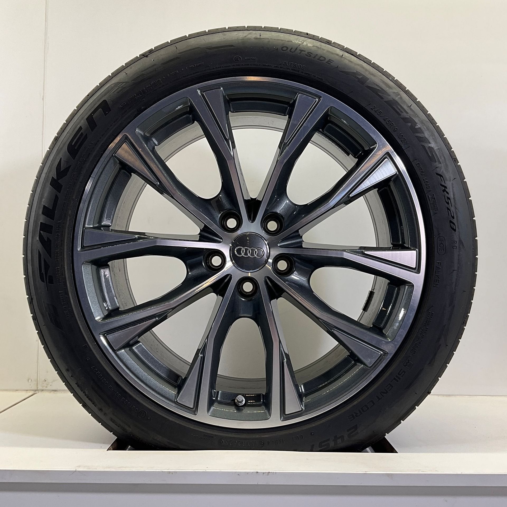 AUDI A4 S4 B9 A6 S6 C8 SET VELGEN + ZOMERBANDEN 19 INCH, -, -, Banden en Velgen, Ophalen of Verzenden