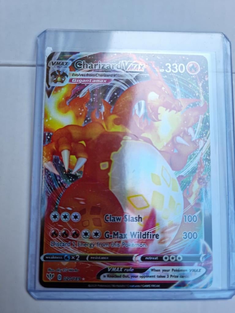 Charizard V Max Pokémon kaart te koop, Ophalen of Verzenden, Nieuw, Losse kaart