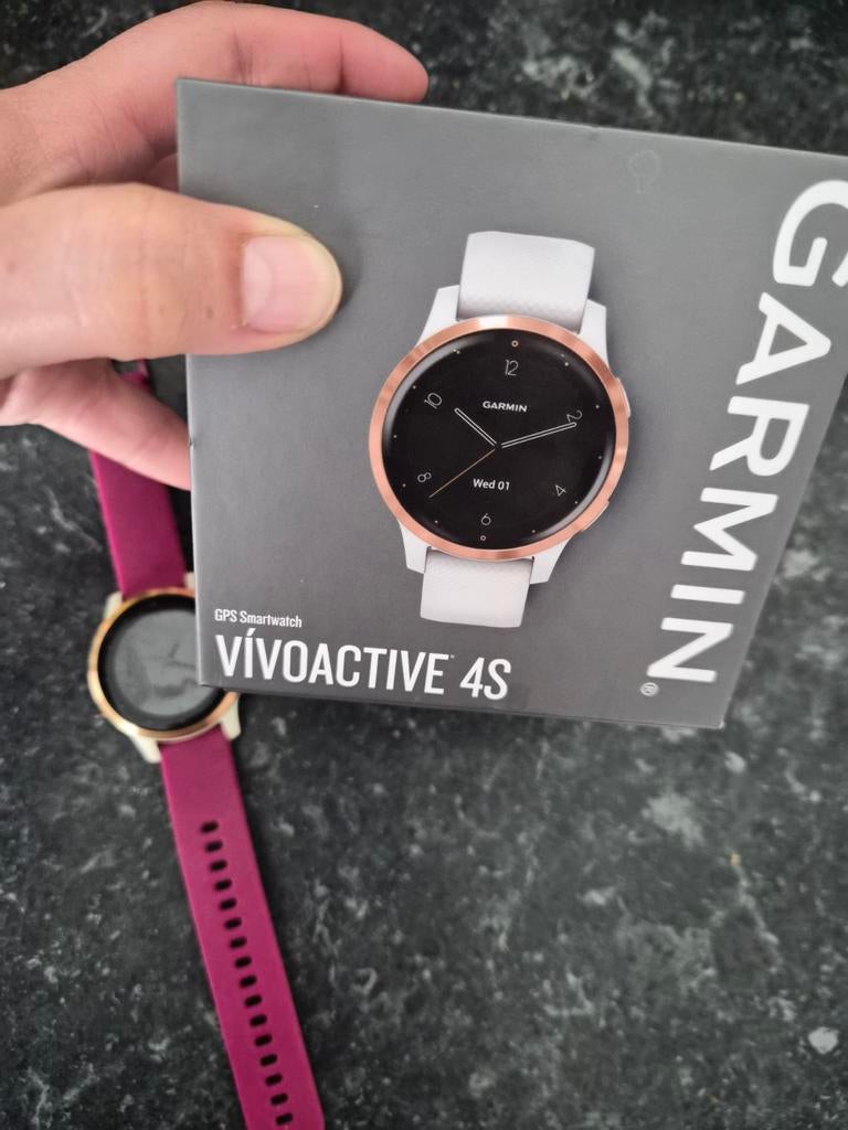 Garmin vivoactive 4s, Sieraden, Tassen en Uiterlijk, Smartwatches, Ophalen, Gebruikt, Wit, Garmin