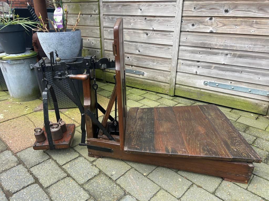 Antieke Bascule/ Weegschaal met Gewichten, Ophalen