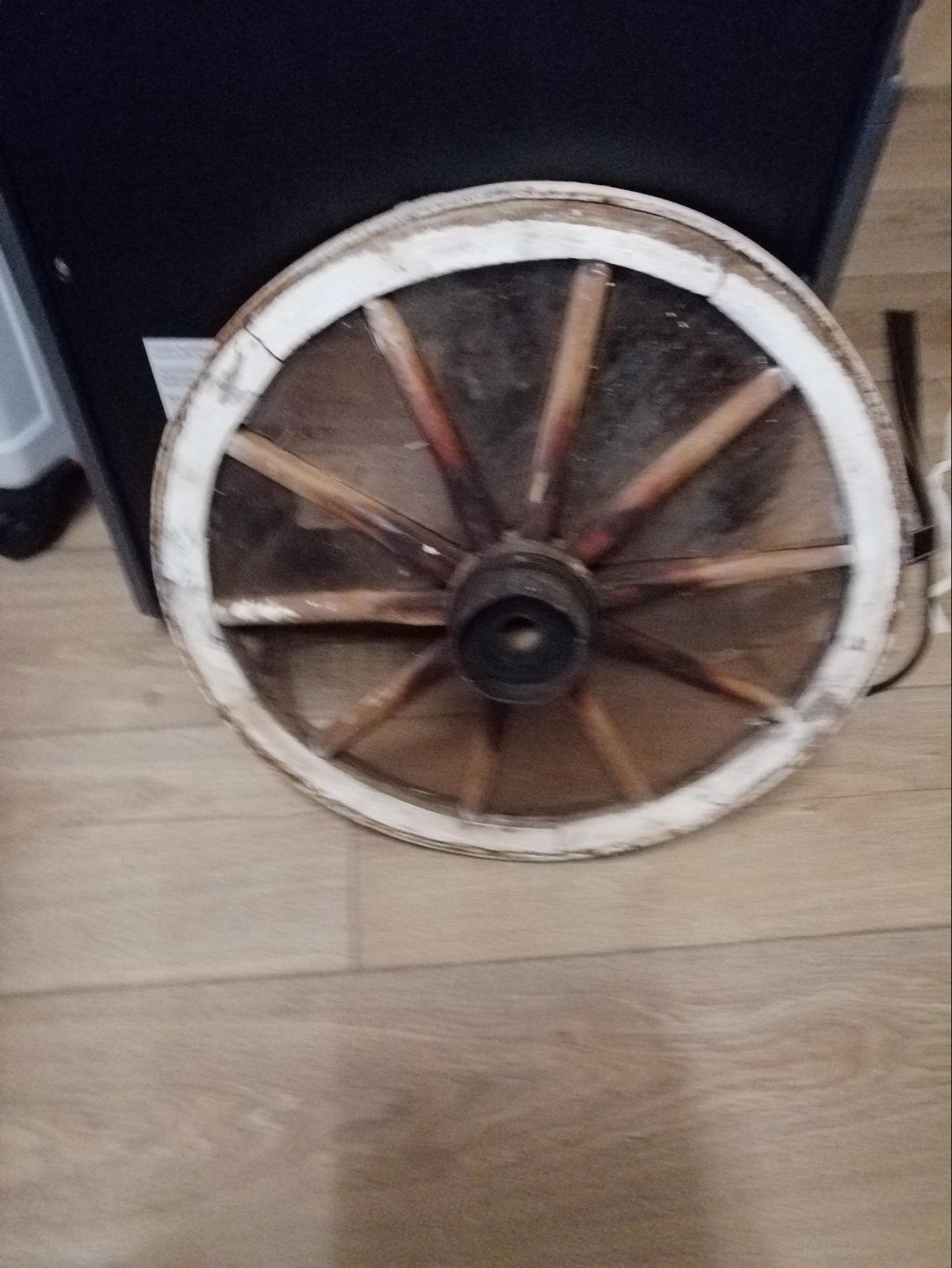 Oud Karrewiel met glas als raam, Ophalen of Verzenden
