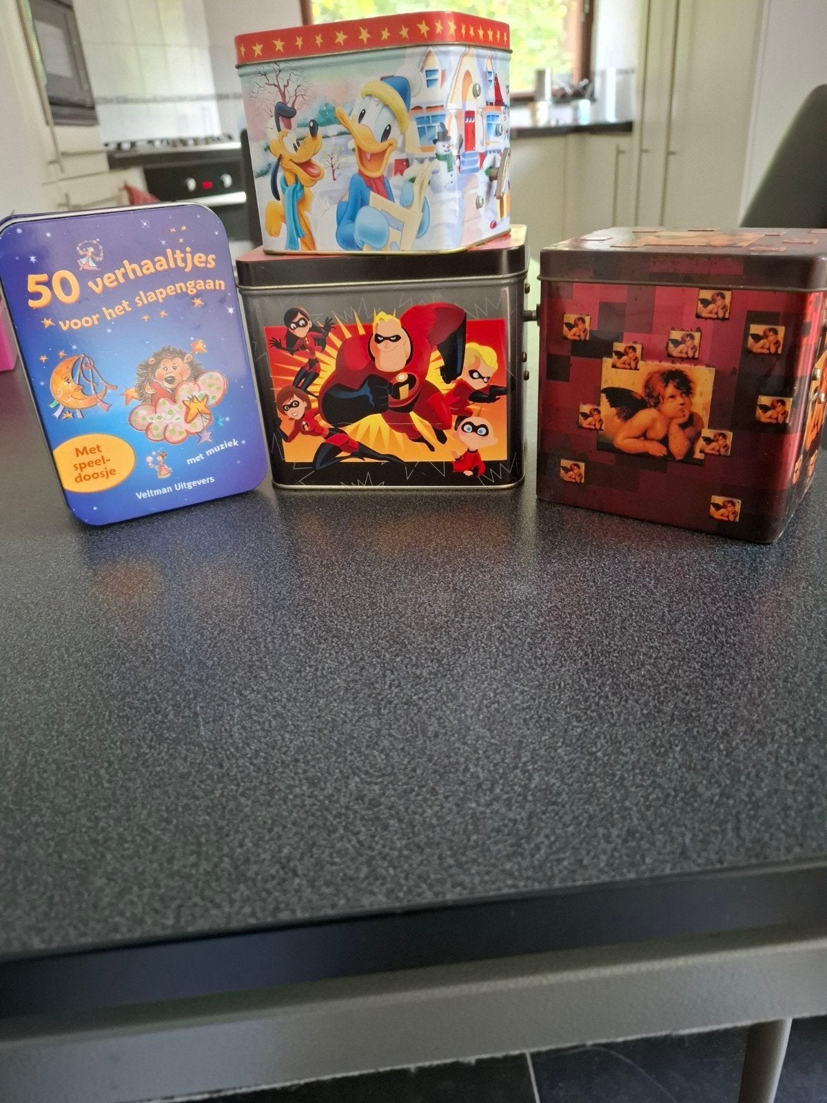 Ijzeren blikjes met muziek., Ophalen, Gebruikt