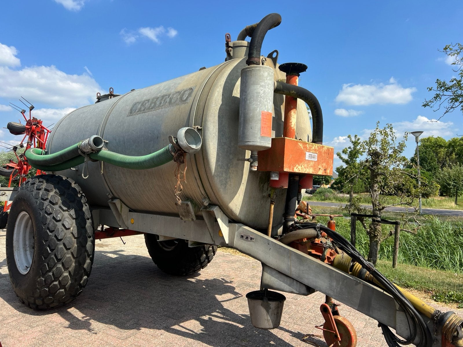 Cebeco giertank, Ophalen, Gewasbescherming en Bemesting