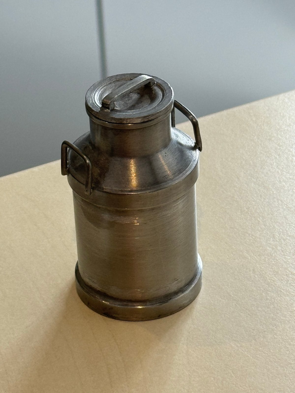Miniatuur melkbusje - 7 cm hoog, Ophalen of Verzenden