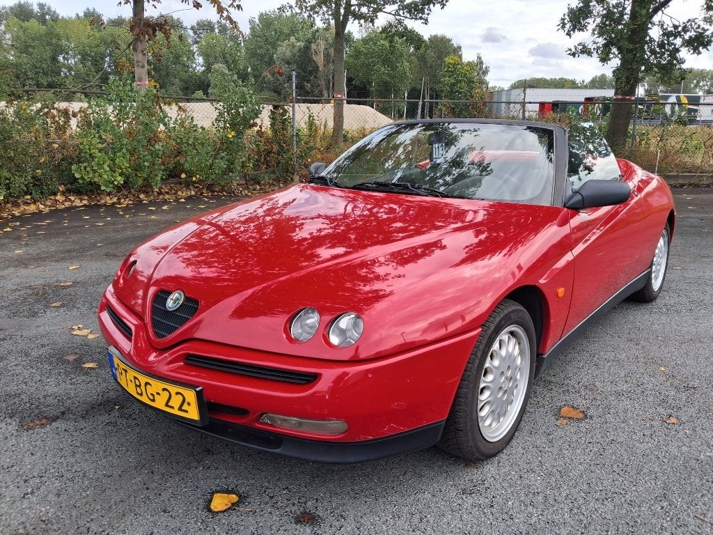 Alfa Romeo Spider 2.0 Twin Spark 16V 1996 Rood, Auto's, Voorwielaandrijving, Zwart, Cabriolet, Spider