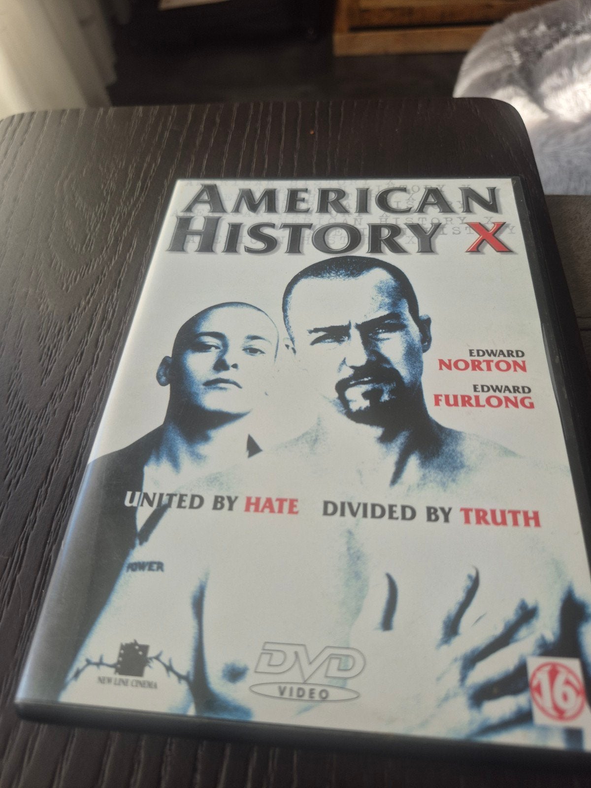 American History X DVD - aangrijpend drama, Ophalen of Verzenden