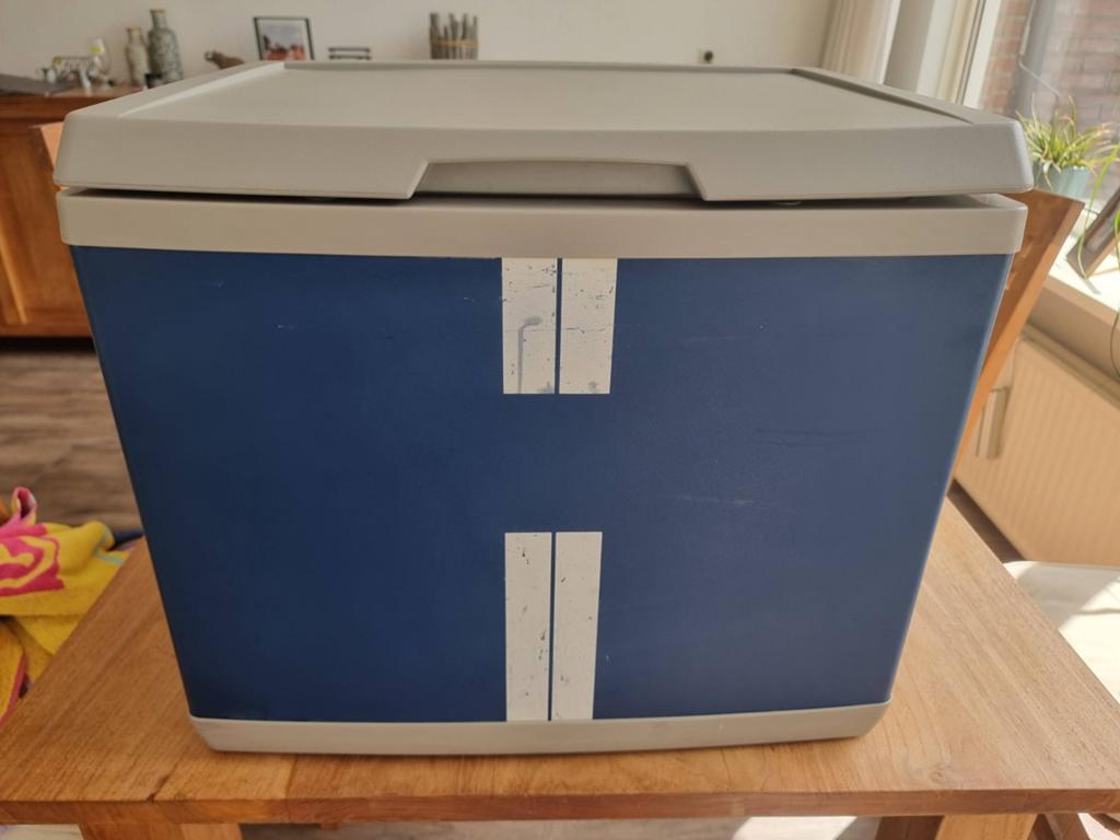 Te koop mooie Mobicool B40 compressor koelbox, Caravans en Kamperen, Ophalen of Verzenden, Zo goed als nieuw, Koelbox, Compressor
