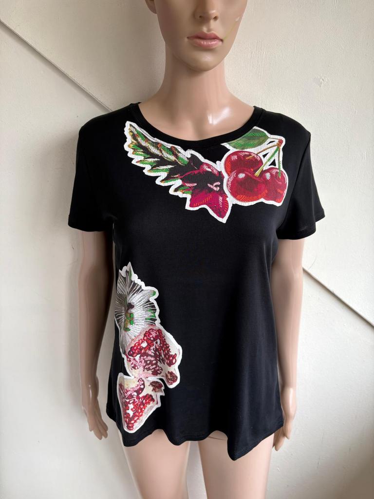 Marc Cain top t-shirt maat N4 = 38/40 zwart rood kersen, Maat 38/40 (M), Zwart, Ophalen of Verzenden, Zo goed als nieuw